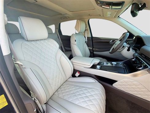 Used 2023 Genesis GV80 3.5T Advanced + image 16