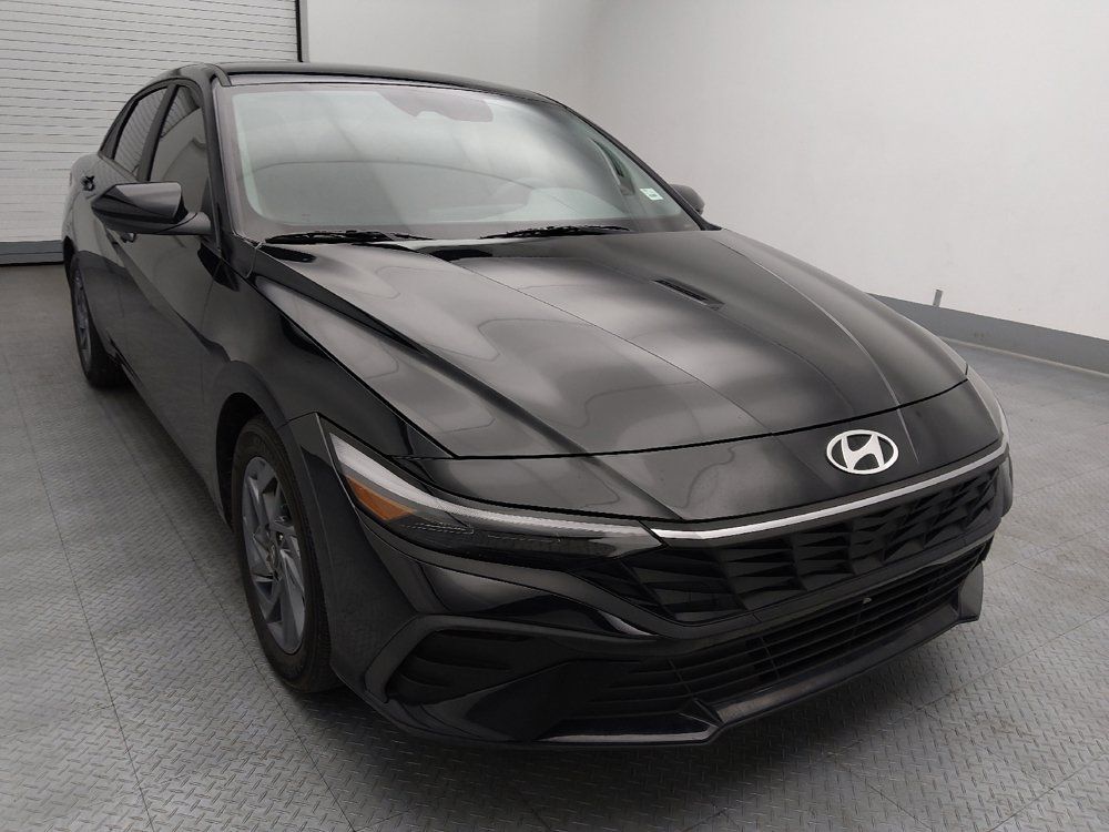 Used 2024 Hyundai Elantra SEL FWD image 14