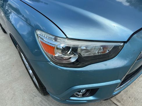 Used 2011 Mitsubishi Outlander Sport SE image 4