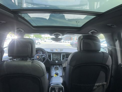 Used 2016 Porsche Macan S AWD/4WD image 22