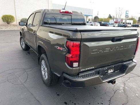 Used 2024 Chevrolet Colorado LT w/ LT Convenience Package II AWD/4WD image 8