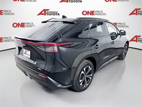 Certified 2025 Toyota bZ4X AWD w/ Weather Package image 7