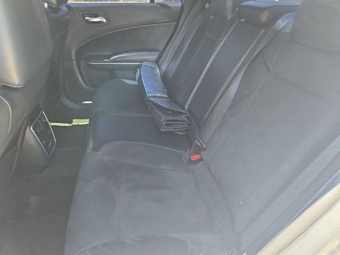 Used 2016 Dodge Charger R/T Scat Pack w/ Technology Group RWD image 18