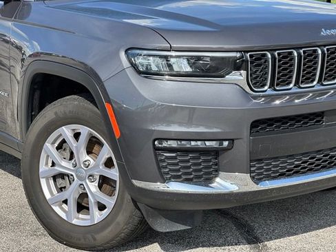 Used 2022 Jeep Grand Cherokee L Limited AWD/4WD image 10