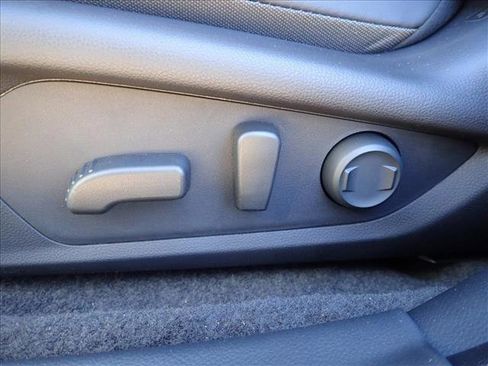 New 2026 Subaru Crosstrek 2.5i Limited image 12