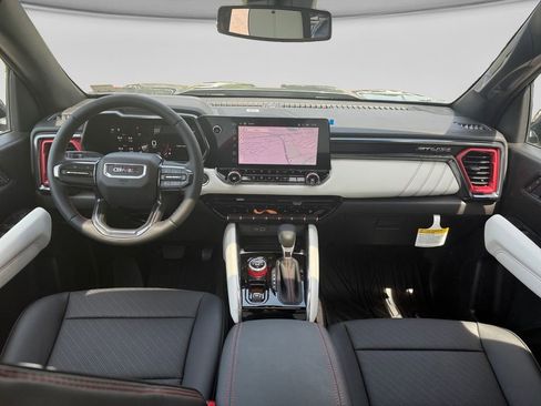 New 2026 GMC Canyon AT4X w/ LPO, Black Badging Package AWD/4WD image 15