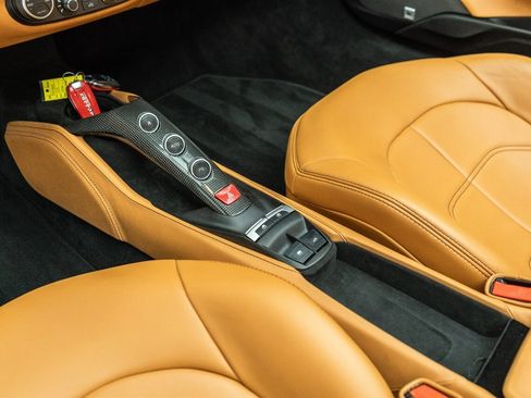 Used 2018 Ferrari 488 Spider image 69