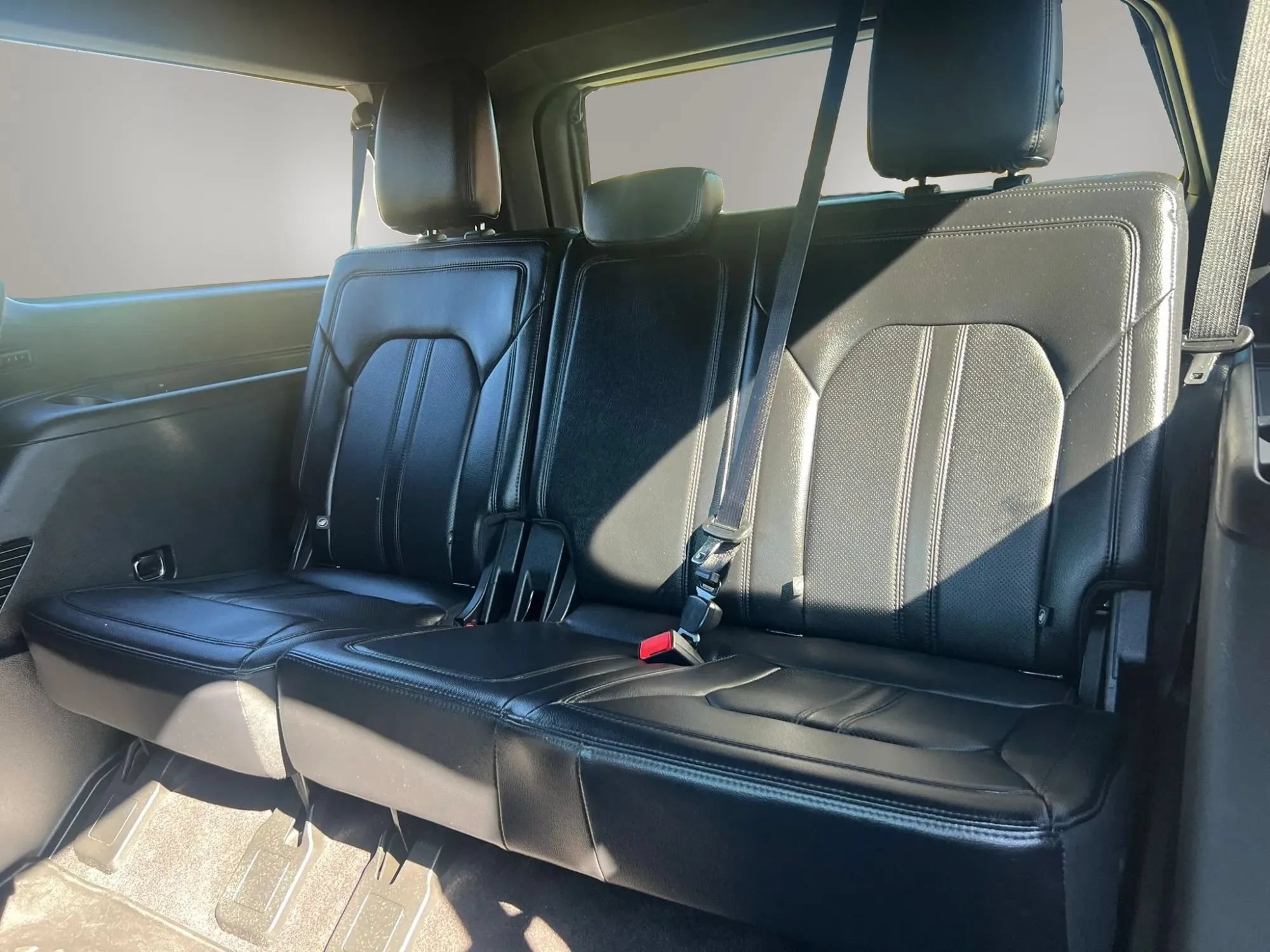 Used 2021 Ford Expedition Max Limited AWD/4WD image 30