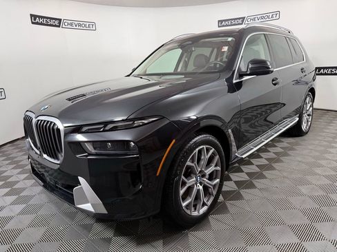Used 2025 BMW X7 xDrive40i AWD/4WD image 2