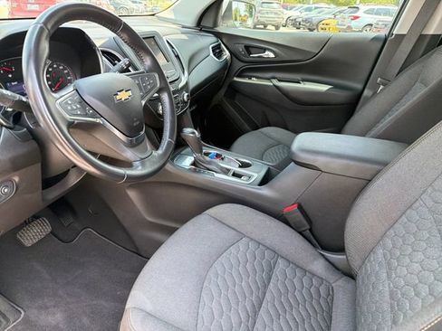 Used 2020 Chevrolet Equinox LT FWD image 18
