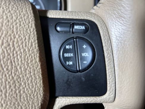 Used 2008 Ford Explorer XLT RWD image 16