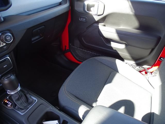 Used 2026 Jeep Wrangler Sport AWD/4WD image 19