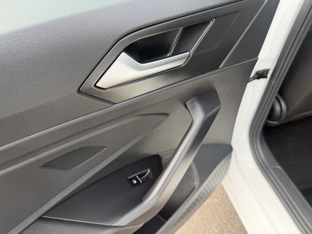 Used 2025 Volkswagen Jetta S FWD image 24