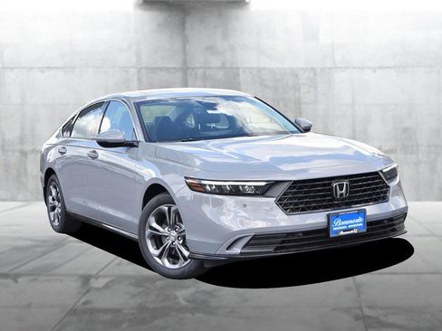 New 2025 Honda Accord EX-L image 2