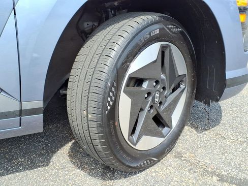 Used 2024 Hyundai Kona SEL FWD image 9
