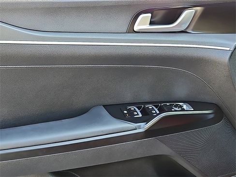 Used 2024 Kia K5 GT-Line image 12