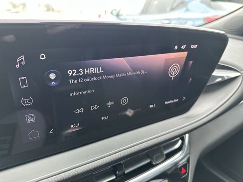 Certified 2024 Buick Envista Avenir image 16