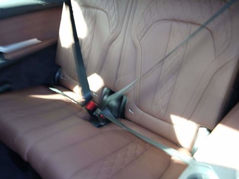 Used 2024 BMW X7 xDrive40i w/ Executive Package image 13