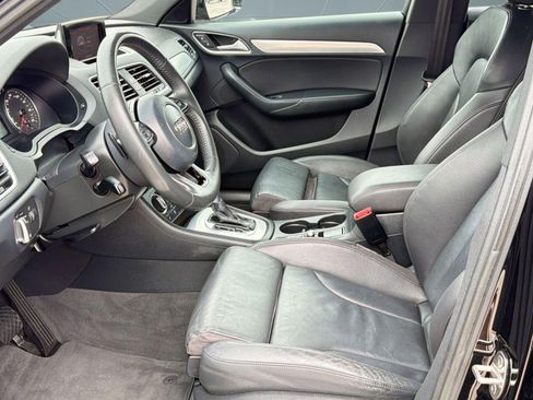 Used 2018 Audi Q3 2.0T Premium w/ Convenience Package FWD image 5