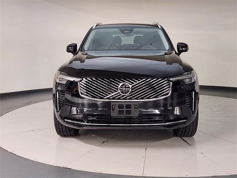 Used 2025 Volvo XC90 B5 Plus image 9