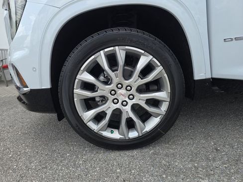 New 2026 GMC Acadia Denali image 30