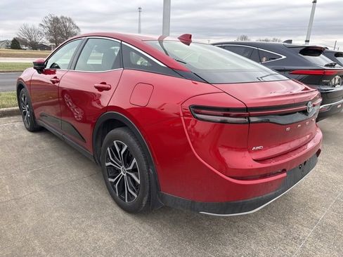 Used 2023 Toyota Crown XLE image 6