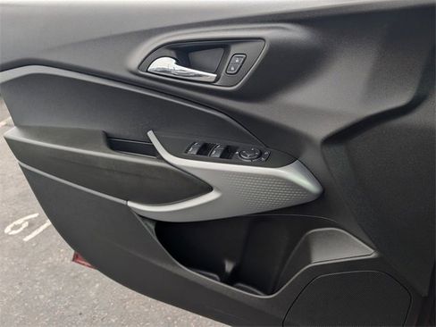 Used 2025 Chevrolet Trax LS image 19