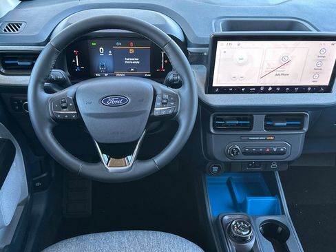 New 2026 Ford Maverick XLT w/ XLT Luxury Package FWD image 13