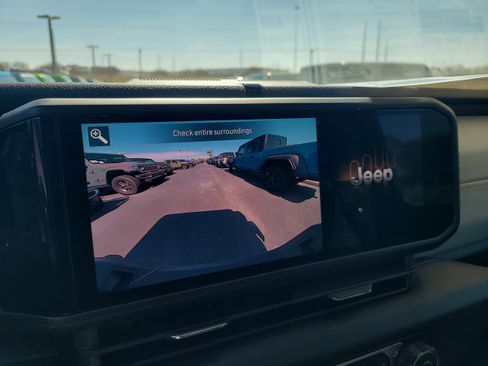 New 2026 Jeep Gladiator Sport image 17