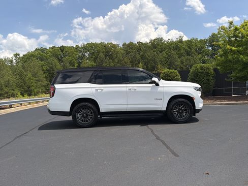 Used 2021 Chevrolet Tahoe RST w/ Luxury Package AWD/4WD image 5