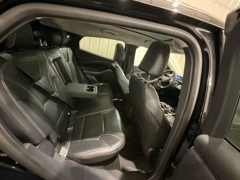 Used 2025 Ford Mustang Mach-E Premium AWD/4WD image 16