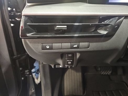 New 2026 Nissan Murano SV AWD/4WD image 12