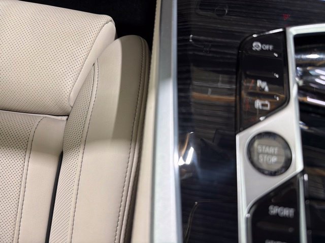Certified 2024 BMW X5 xDrive50e w/ Executive Package AWD/4WD image 38