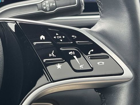 Used 2025 Mercedes-Benz GLE 350 4MATIC image 27