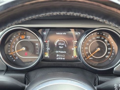 Used 2020 Jeep Wrangler Unlimited Sahara image 37