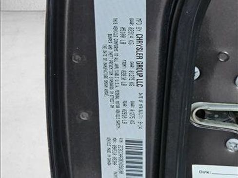 Used 2014 Chrysler 300 image 22