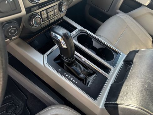 Used 2016 Ford F150 Lariat image 26