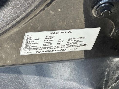 Used 2023 Tesla Model Y 2WD image 18