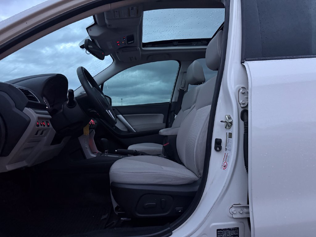 Used 2018 Subaru Forester 2.5i Premium AWD/4WD image 5