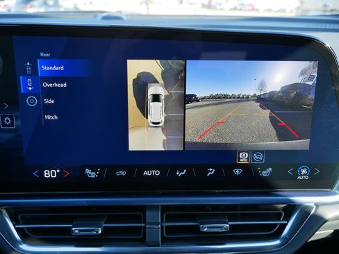 New 2026 Chevrolet Equinox EV LT image 10