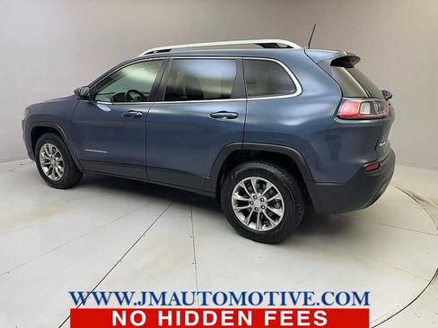 Used 2020 Jeep Cherokee Latitude Plus AWD/4WD image 3