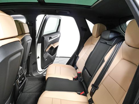 New 2026 Porsche Cayenne AWD/4WD image 22