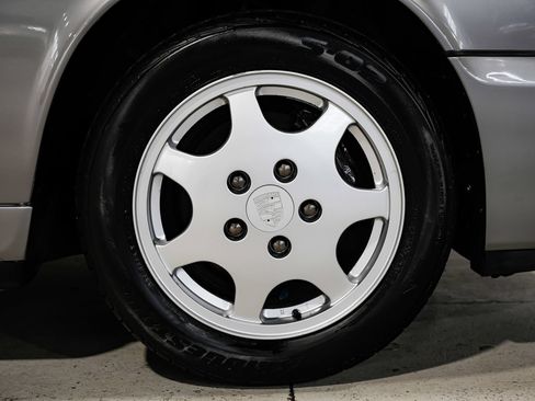 Used 1990 Porsche 911 Carrera RWD image 44