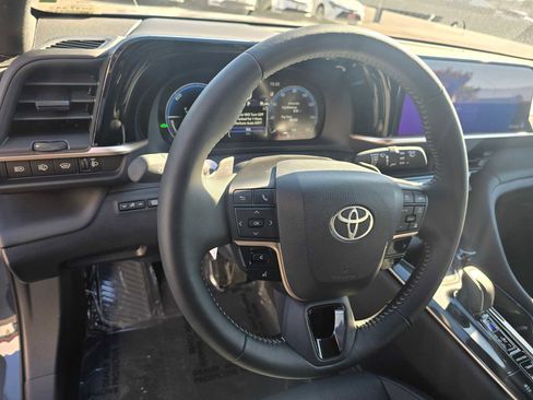 New 2026 Toyota Crown Signia image 25