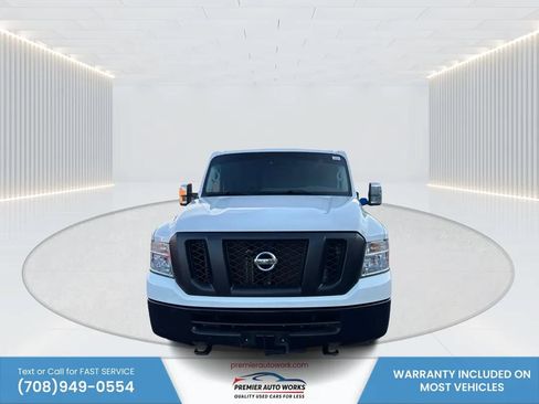 Used 2021 Nissan NV 3500 SV RWD image 2
