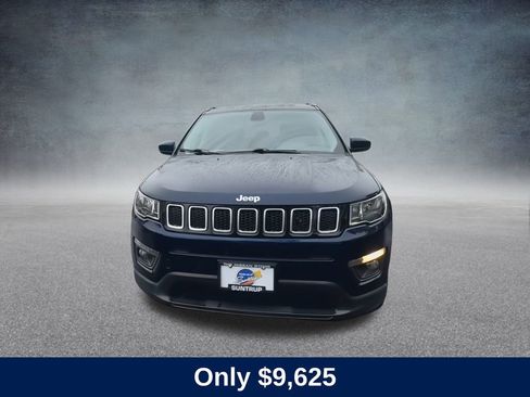 Used 2018 Jeep Compass Latitude w/ Popular Equipment Group image 4