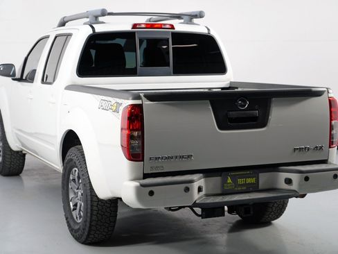 Used 2016 Nissan Frontier PRO-4X w/ Pro-4x Luxury Package image 45