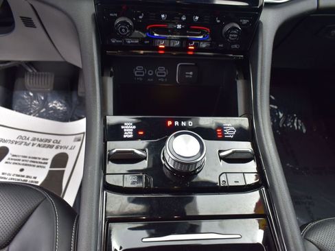 Used 2023 Jeep Grand Cherokee Overland image 19