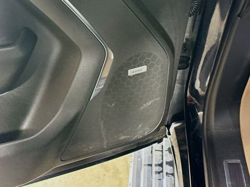 Used 2023 GMC Yukon AT4 image 20