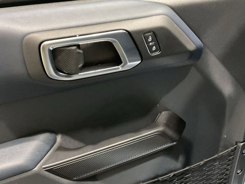 New 2025 Ford Bronco Heritage Edition image 8